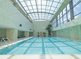 上海圣诺亚皇冠假日酒店游泳池
