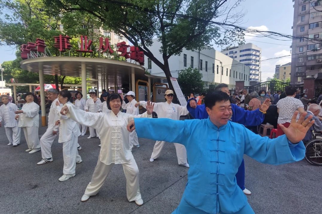 0624_083311_210.jpg 4.jpg