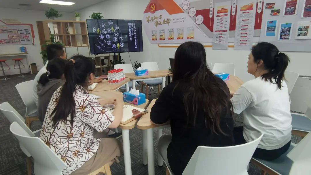 0731_153103_408.jpg 0731_153103_408.jpg