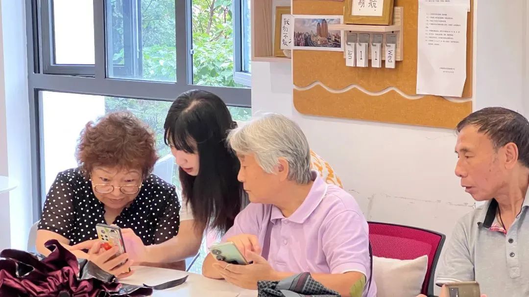 1113_093807_957.jpg 1113_093807_957.jpg