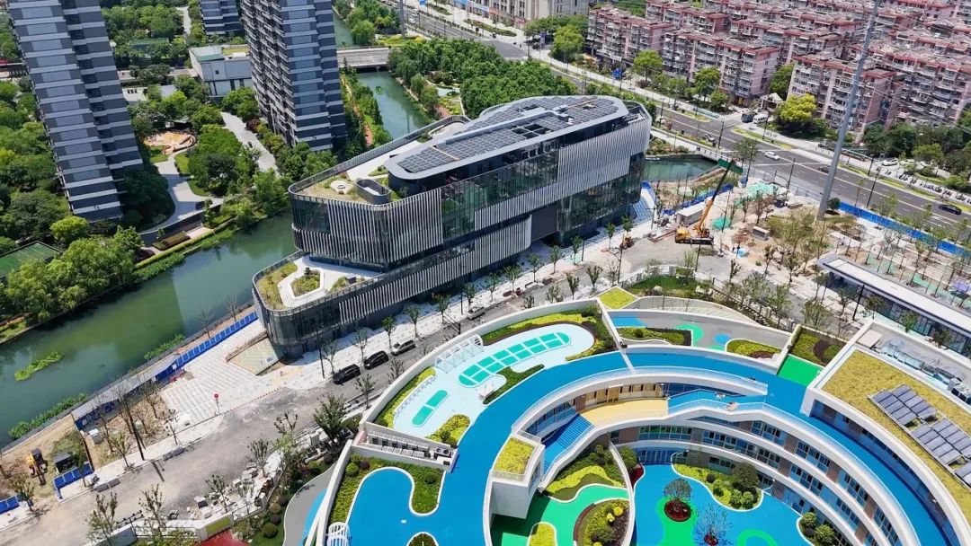 0605_075840_995.jpg 0605_075840_995.jpg