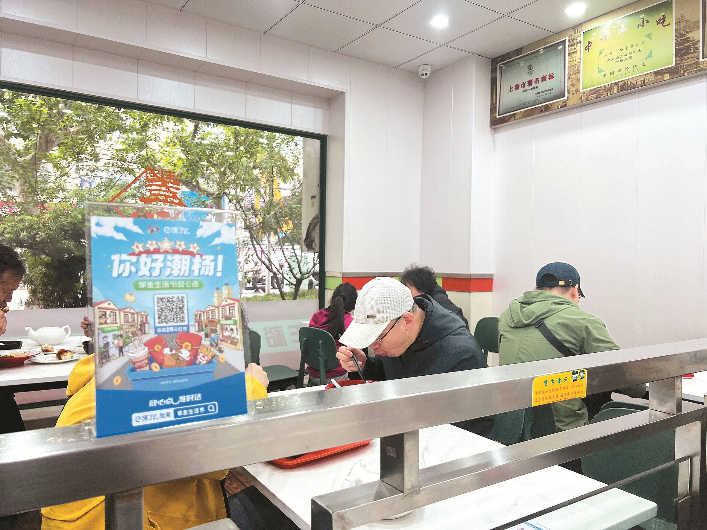 0516_091116_184.jpg 0516_091116_184.jpg