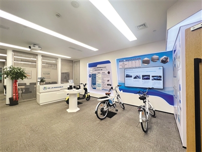 0616_101358_499.jpg xptb0616003_002_01_b.jpg