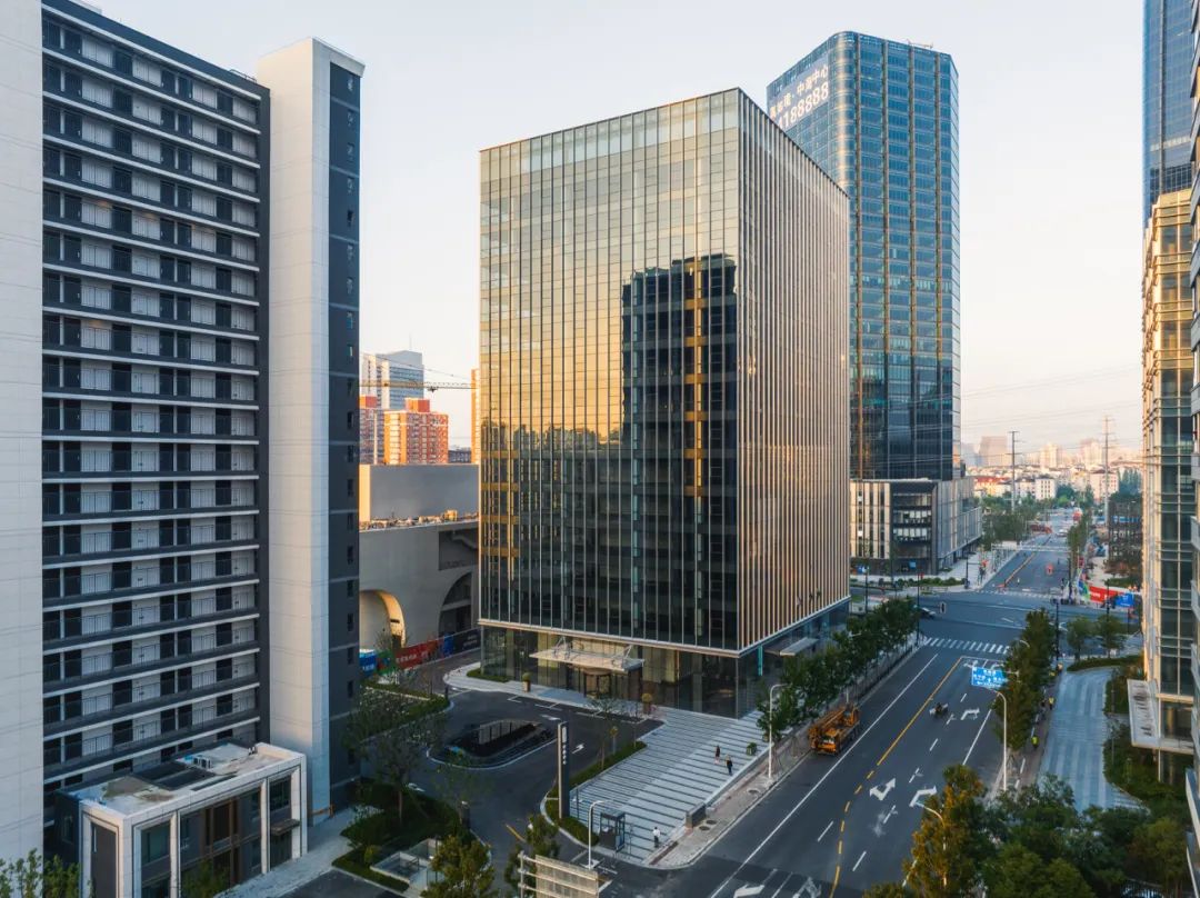 0927_090410_298.jpg 2.jpg