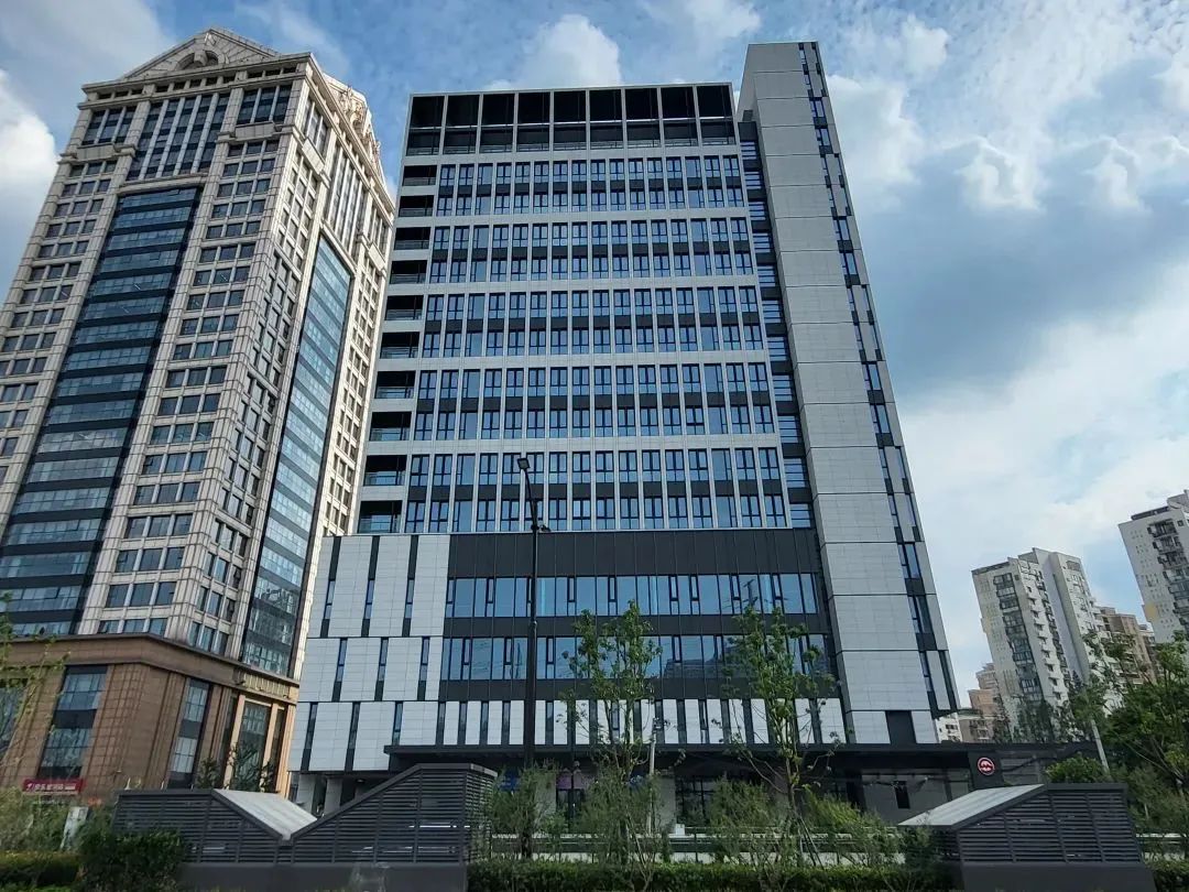 0527_085140_433.jpg 0527_085140_433.jpg