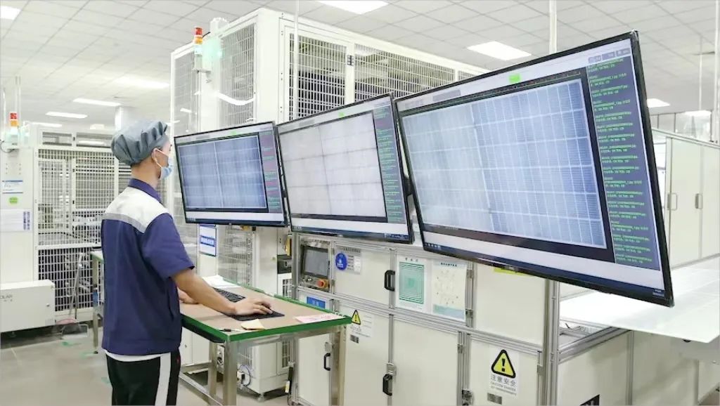 0710_082315_303.jpg 0710_082315_303.jpg