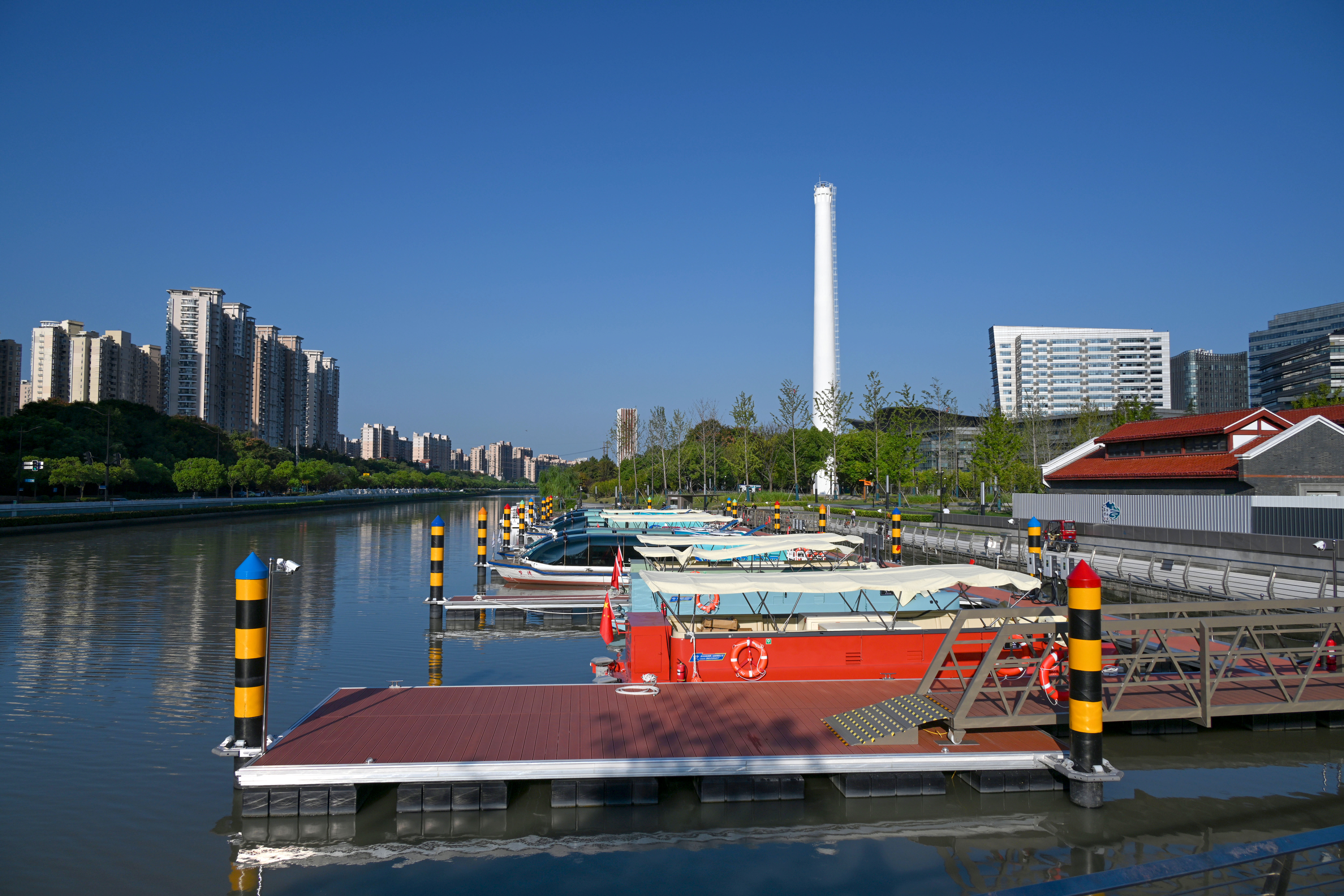 0105_151130_594.jpg 长风公园码头.jpg