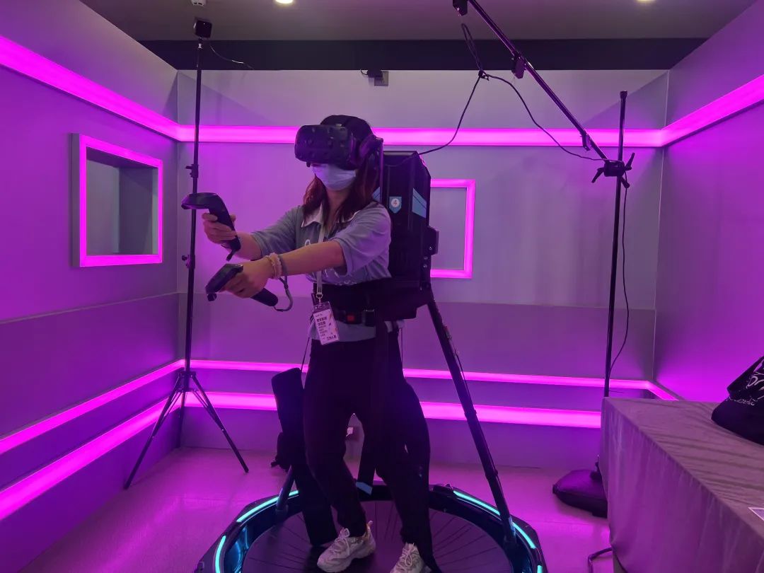 0612_091141_910.jpg c.jpg