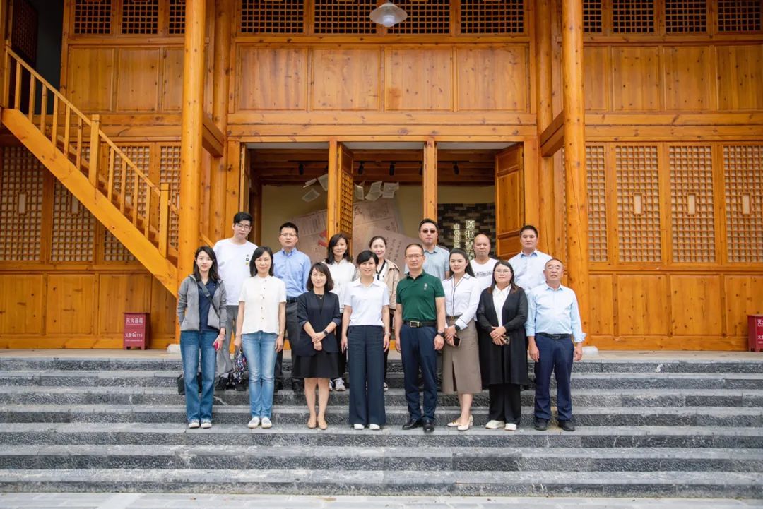 0830_091803_685.jpg 4.jpg