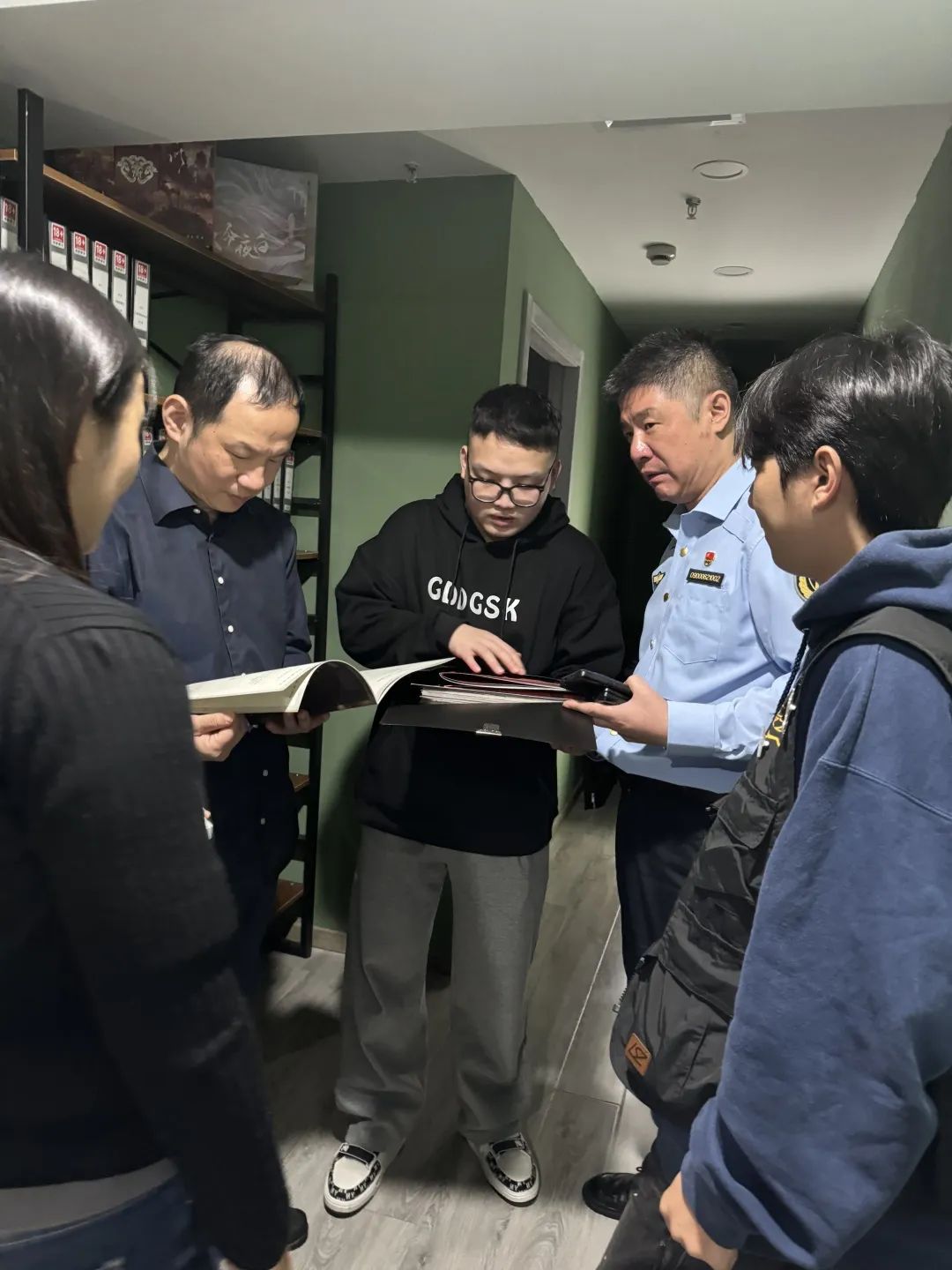 1023_094328_248.jpg 2.jpg