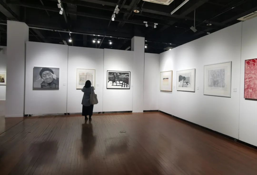 1025_174251_505.jpg 1.jpg