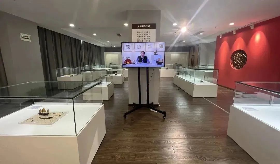 0428_134639_776.jpg 3.jpg