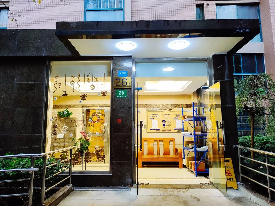 0109_125935_646.jpg 0109_125935_646.jpg