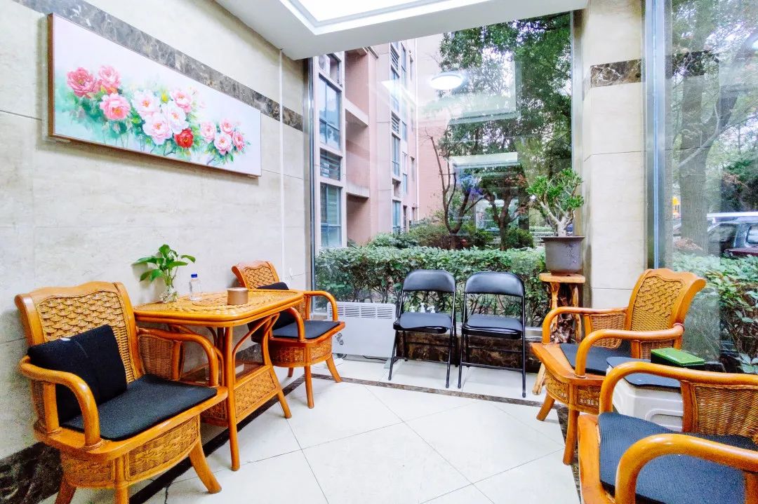 0109_130343_182.jpg 0109_130343_182.jpg