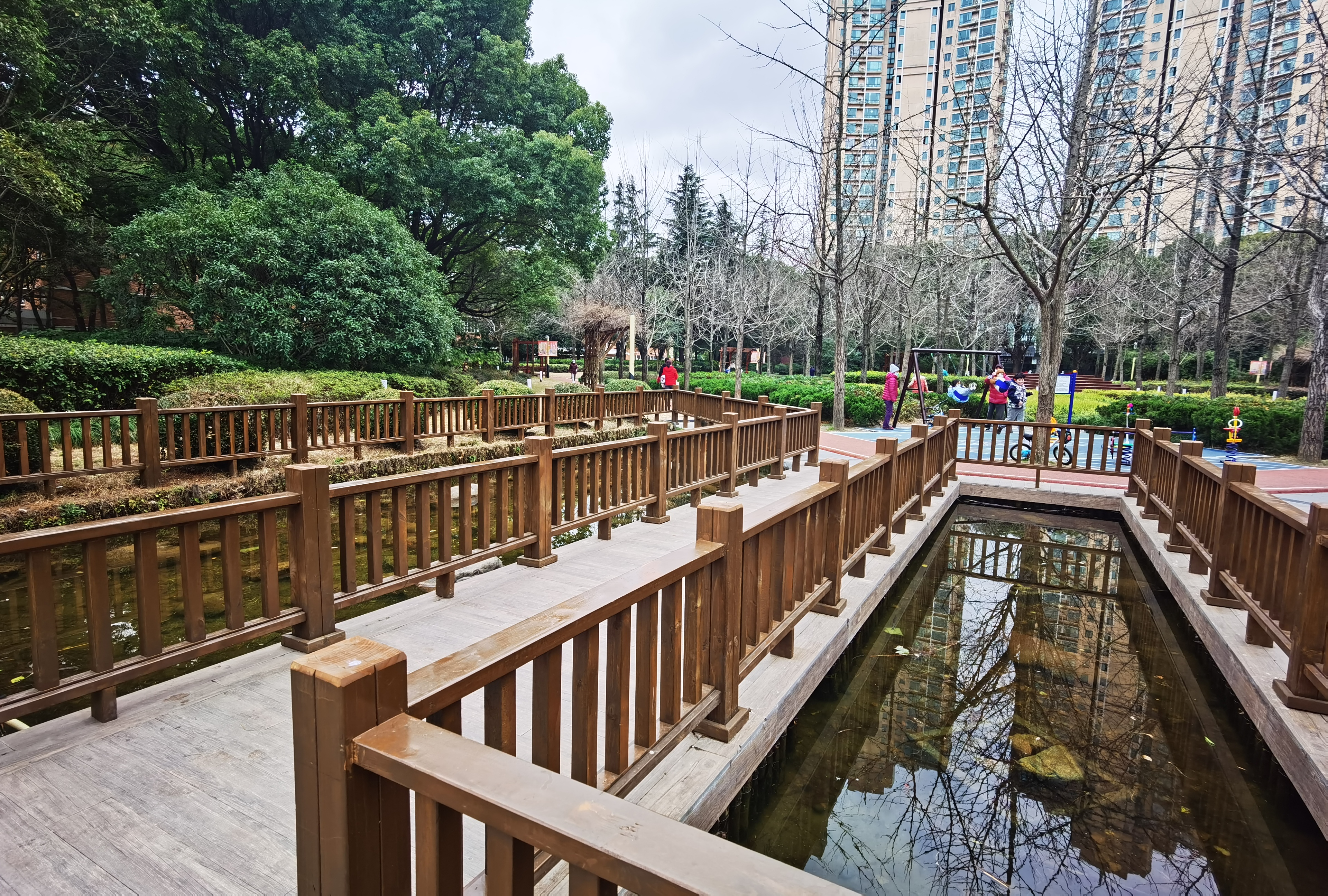 0207_142609_198.jpg 0207_142609_198.jpg