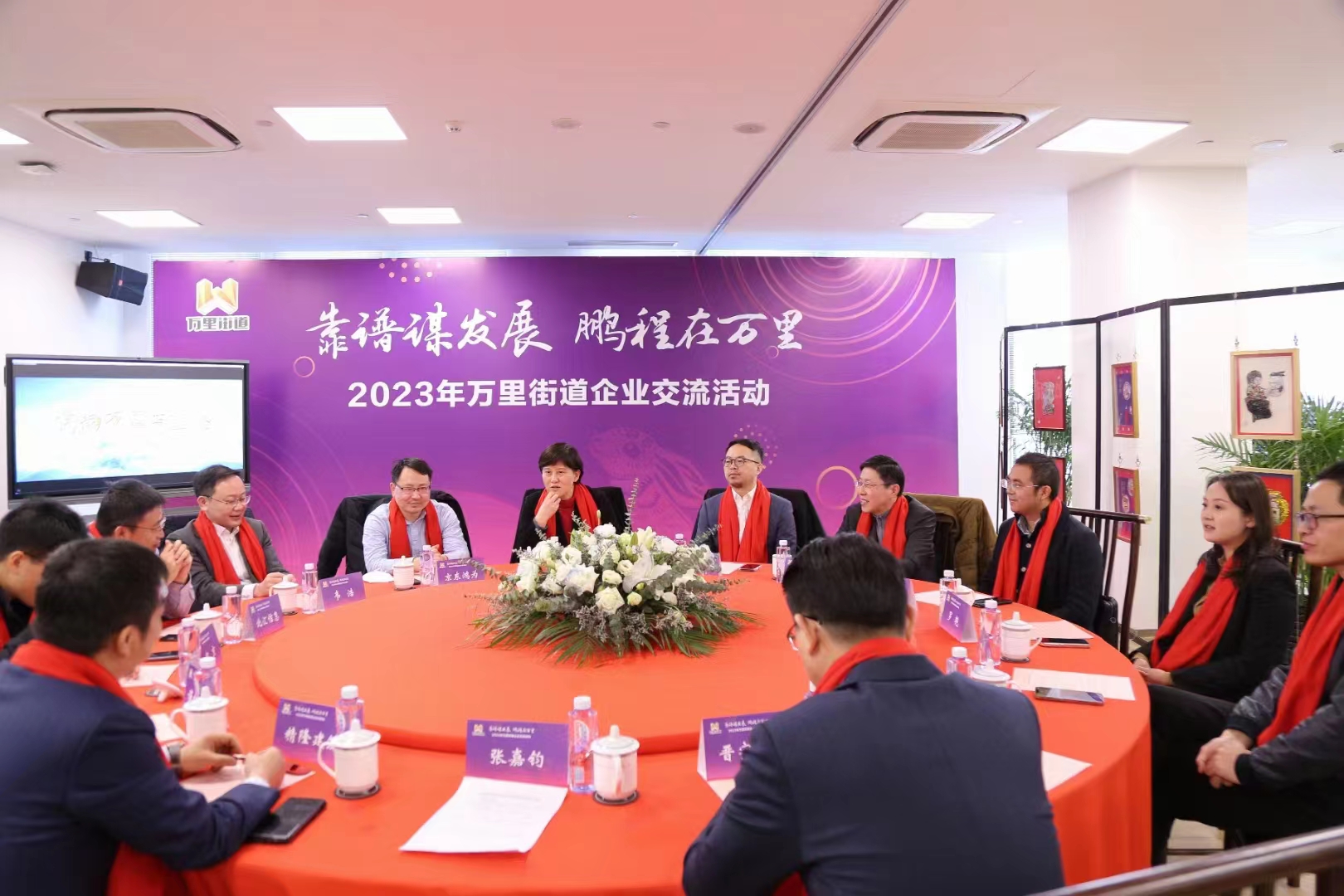 0227_110851_550.jpg 0227_110851_550.jpg