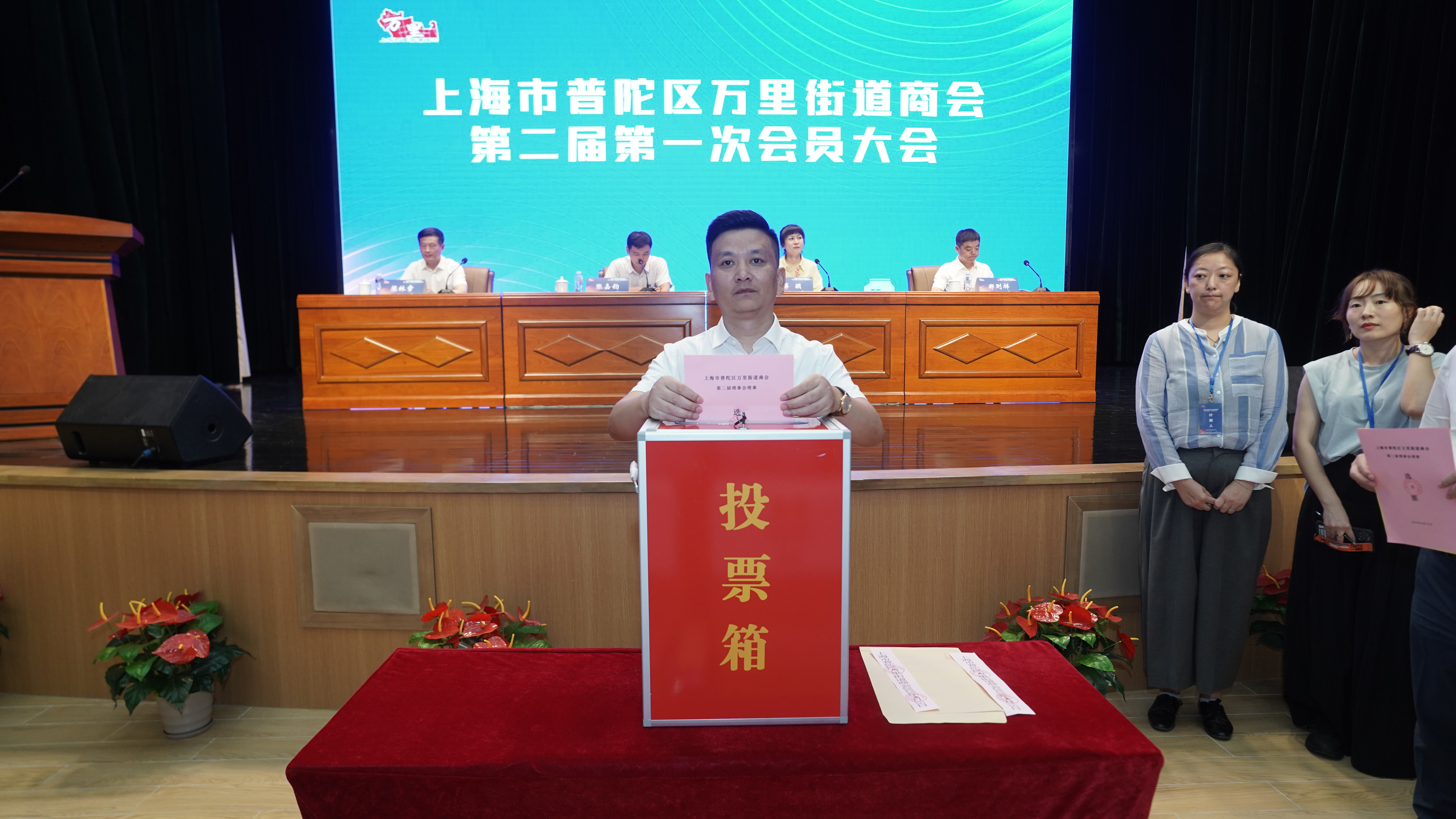 0822_121542_404.jpg 0822_121542_404.jpg