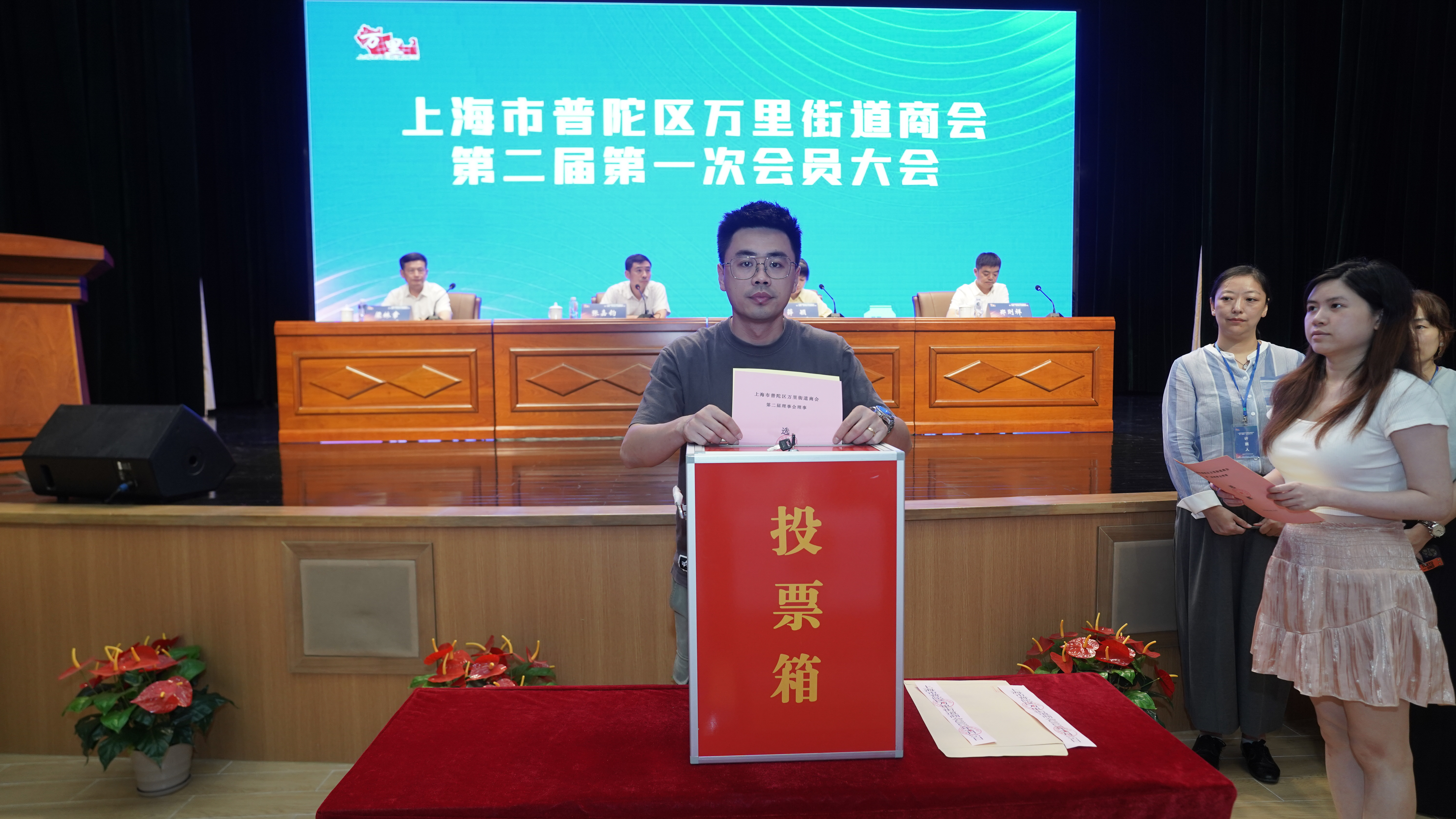 0822_121542_962.jpg 0822_121542_962.jpg