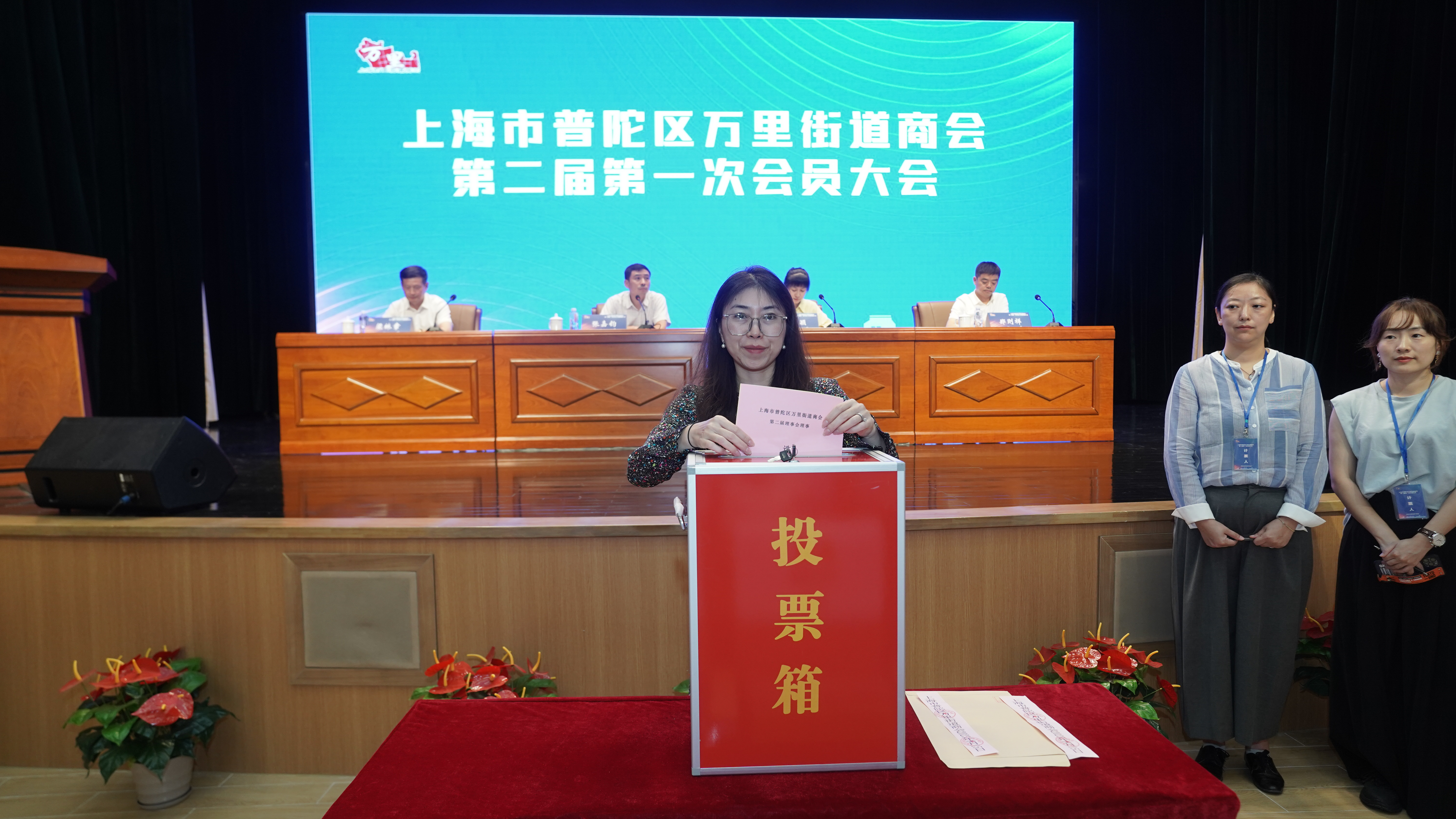 0822_121543_557.jpg 0822_121543_557.jpg