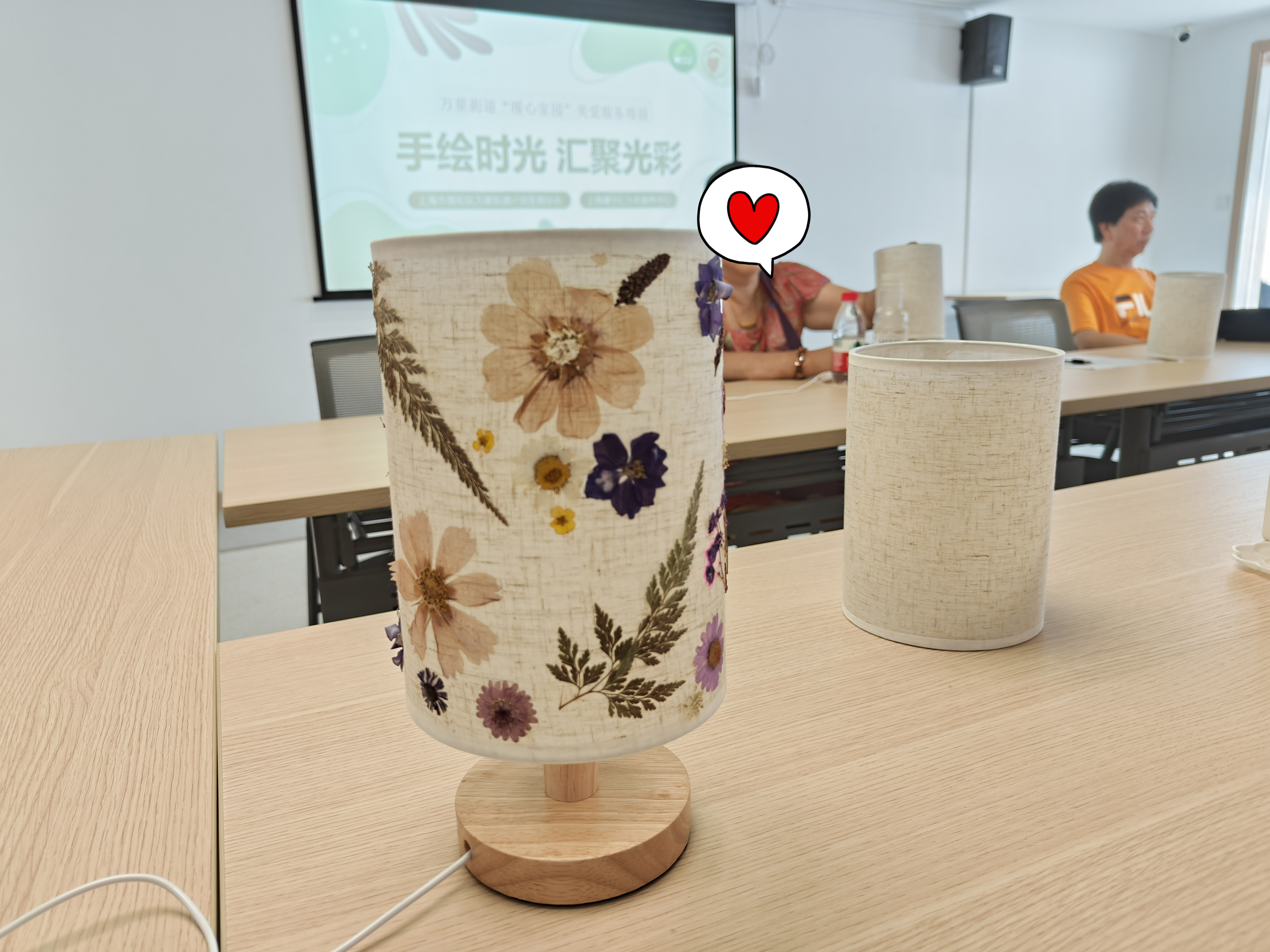 0822_124920_335.jpg 0822_124920_335.jpg