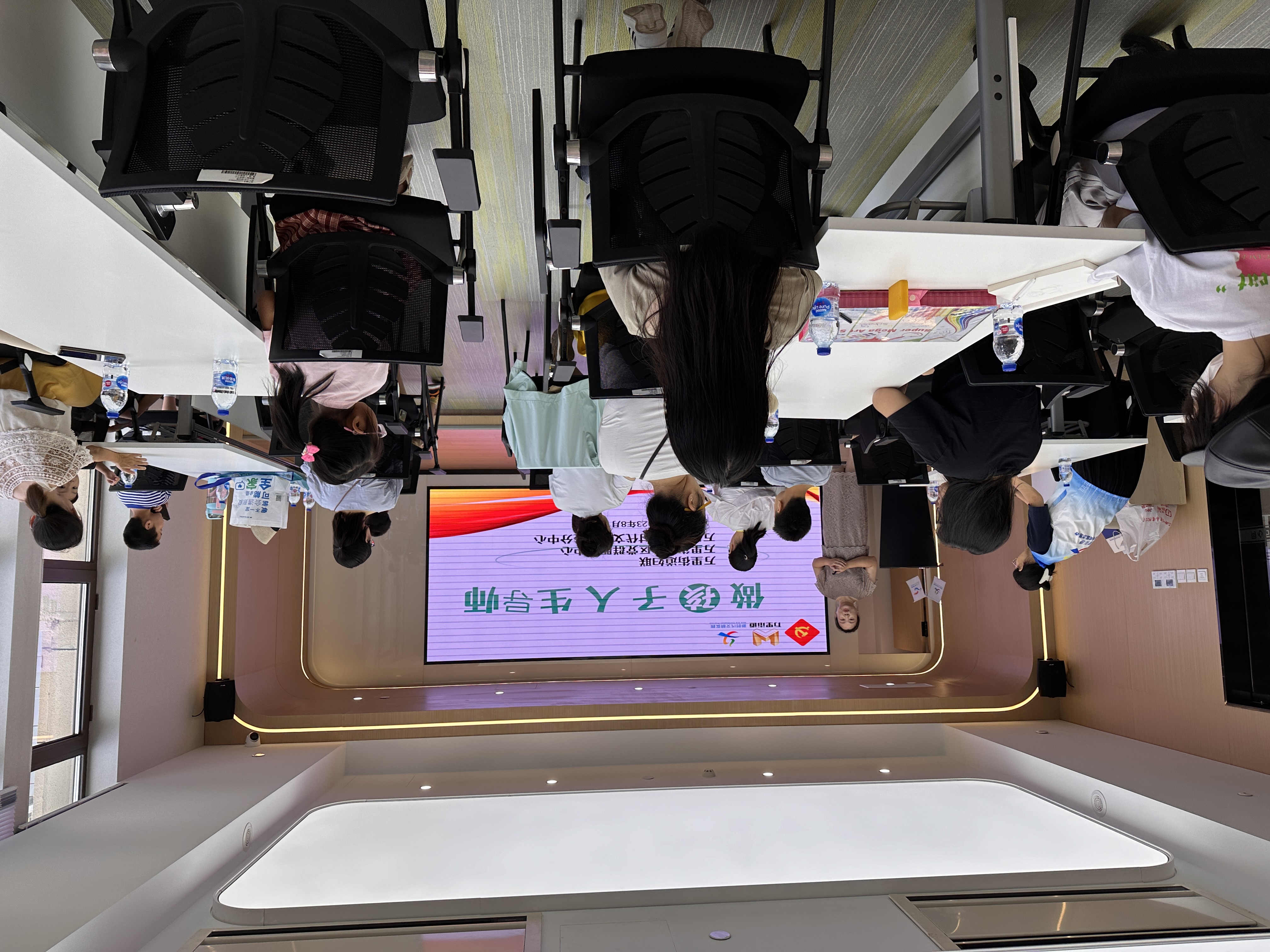 0823_095210_958.jpg 0823_095210_958.jpg