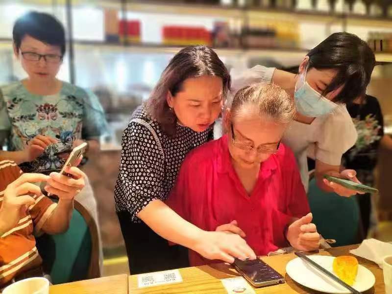 0828_093345_823.jpg 0828_093345_823.jpg