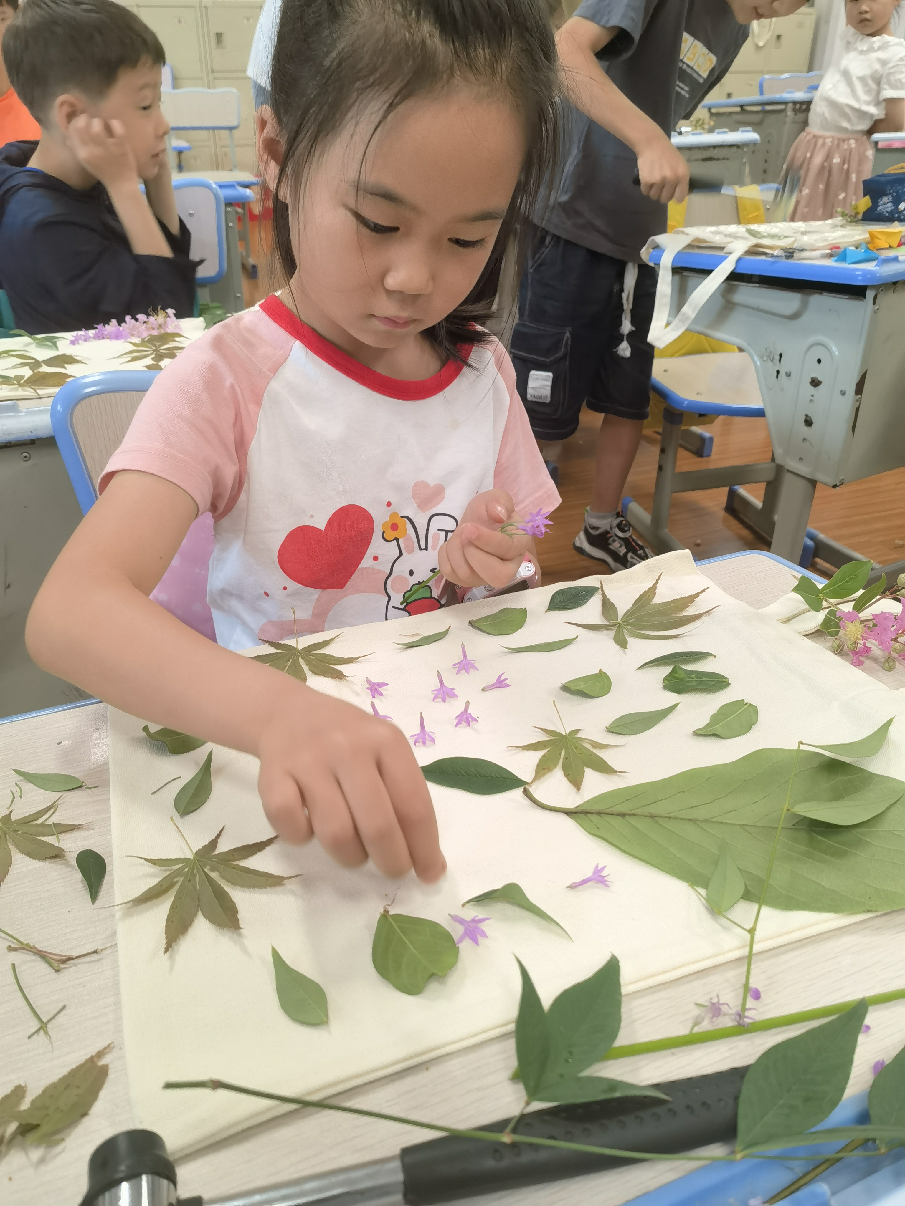 0829_133150_965.jpg 0829_133150_965.jpg