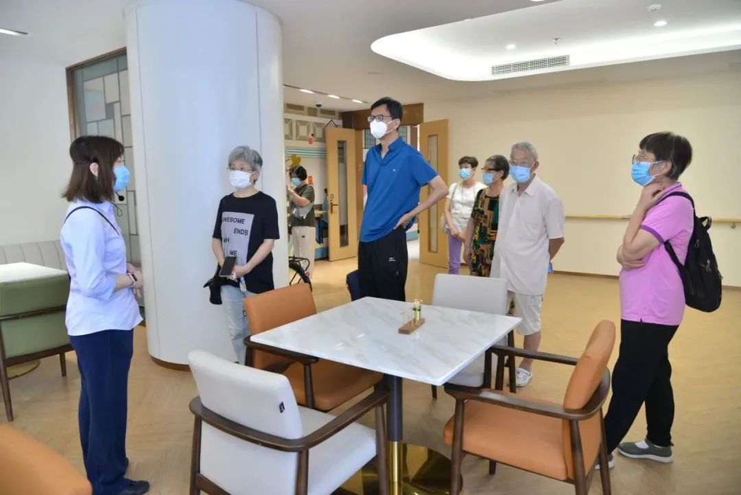 0915_152451_143.jpg 0915_152451_143.jpg