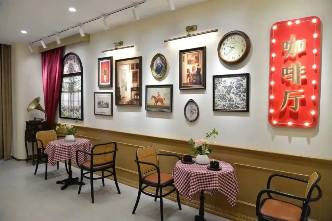 0915_152341_704.jpg 0915_152341_704.jpg