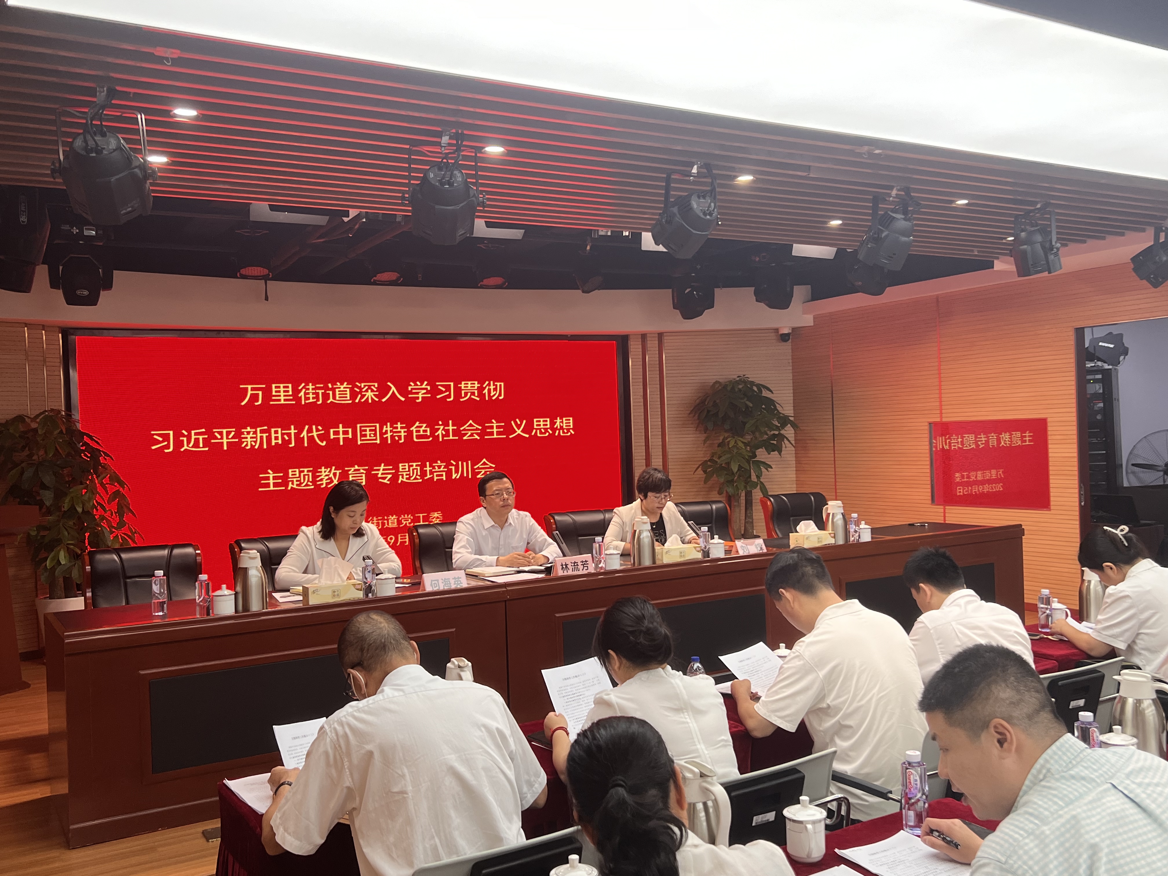 0920_171550_935.jpg 0920_171550_935.jpg