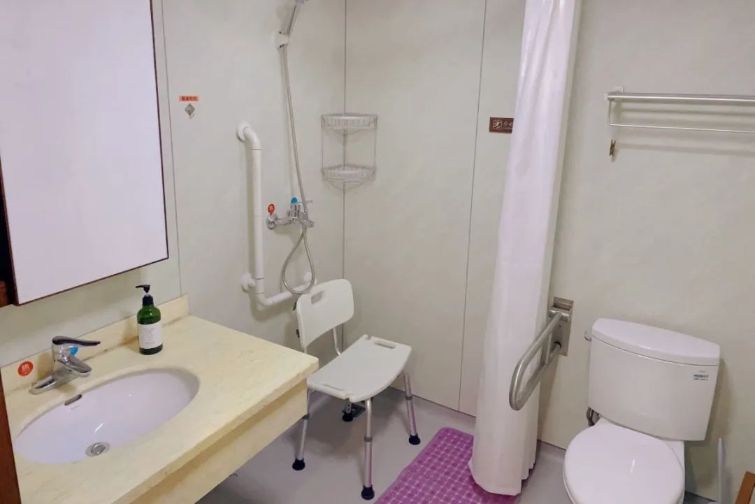 0921_102125_576.jpg 0921_102125_576.jpg