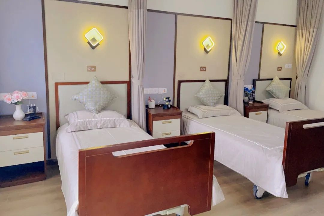 0921_102054_994.jpg 0921_102054_994.jpg