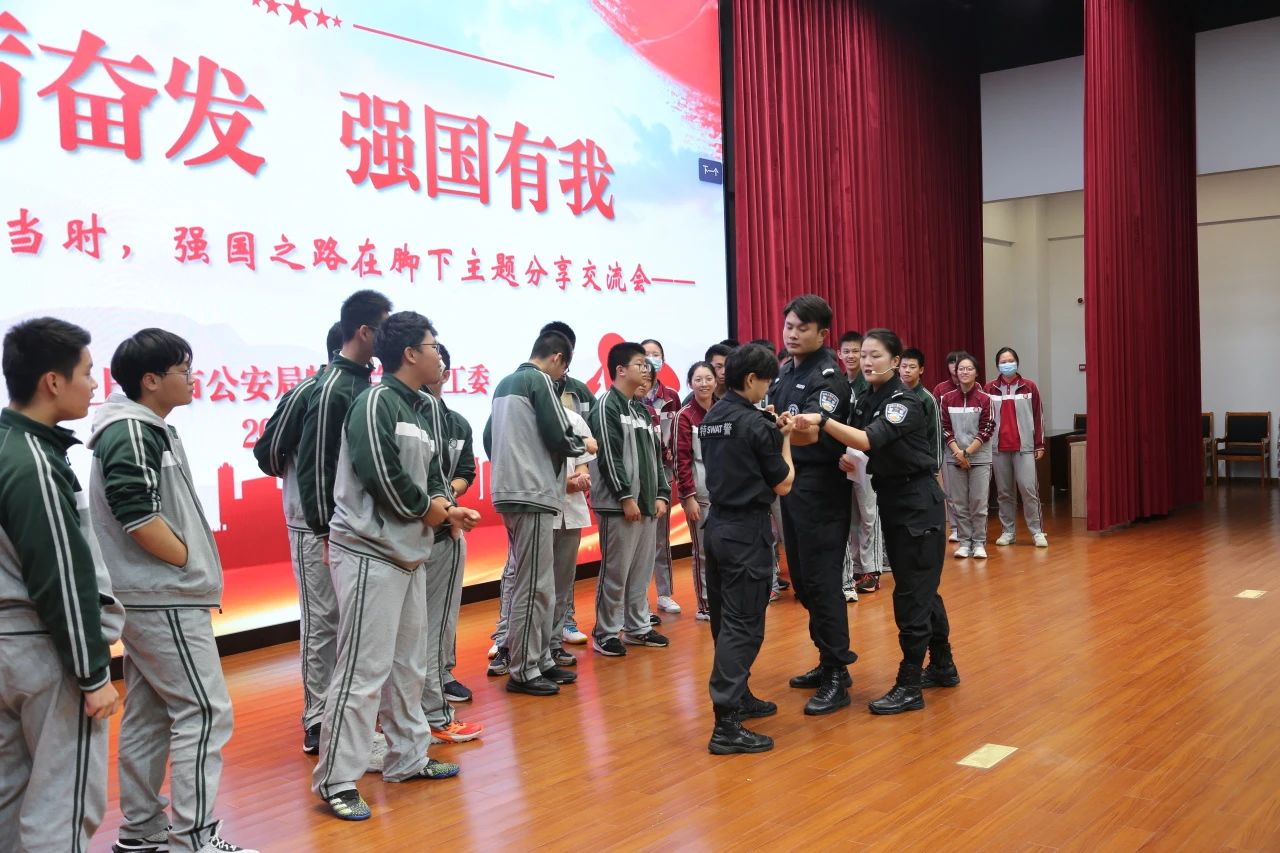 1030_160939_518.jpg 1030_160939_518.jpg