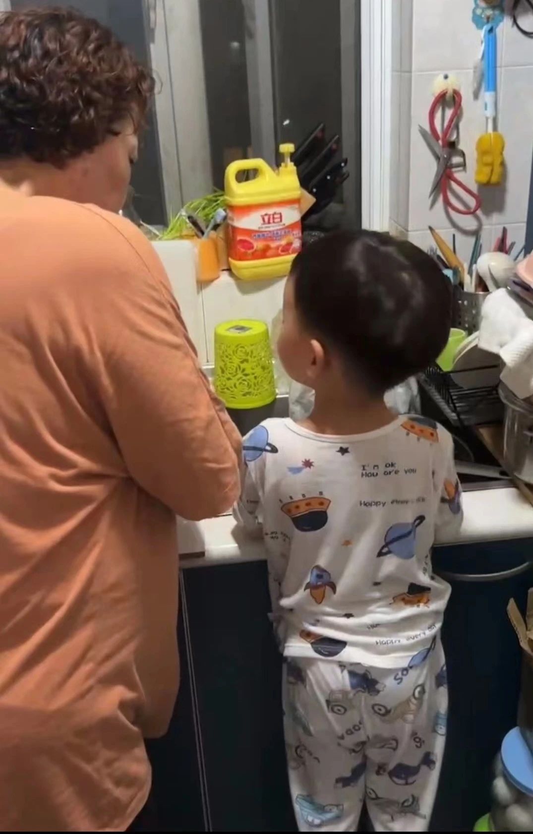 1031_143906_764.jpg 1031_143906_764.jpg