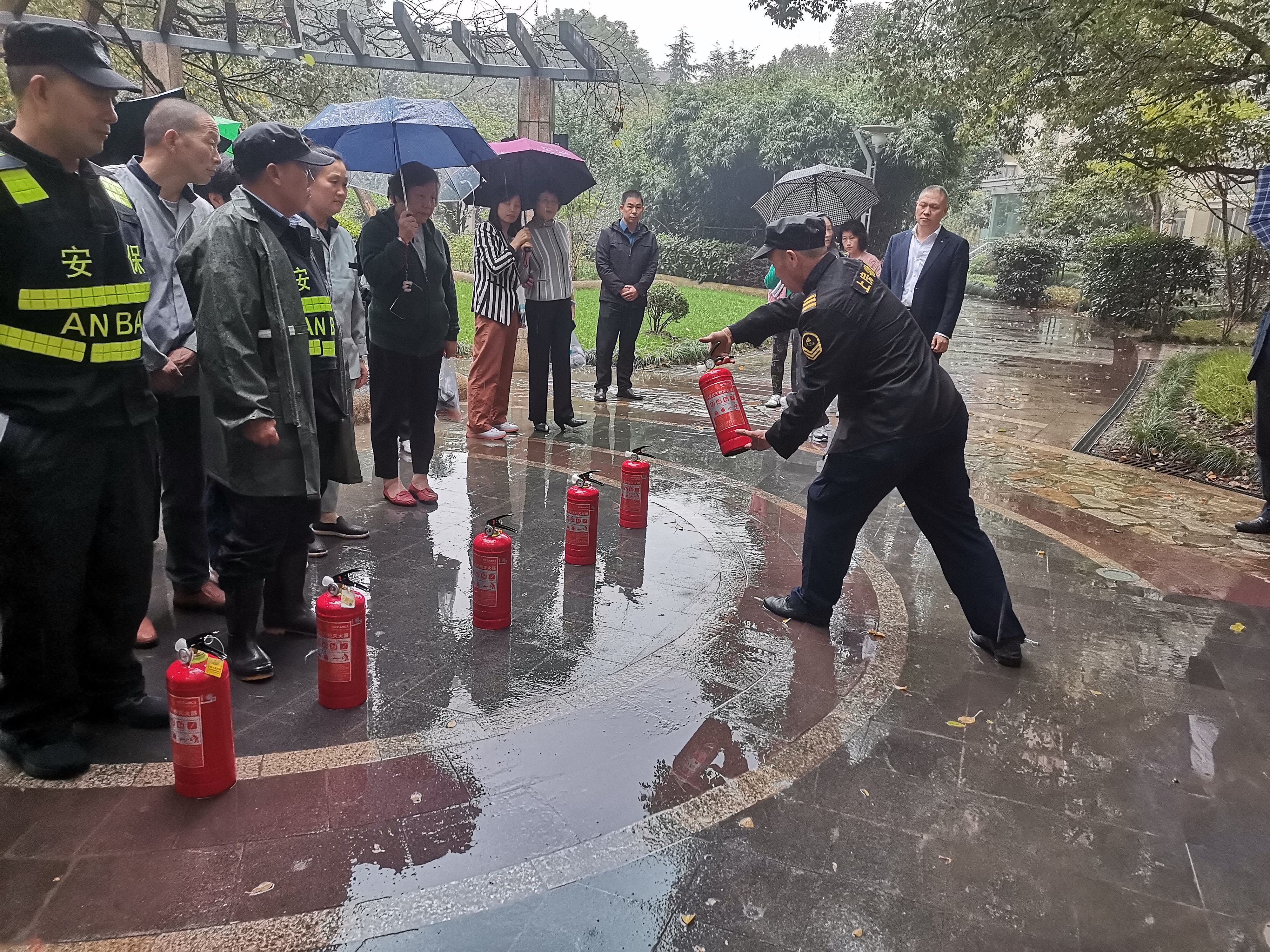 1110_142214_243.jpg 1110_142214_243.jpg