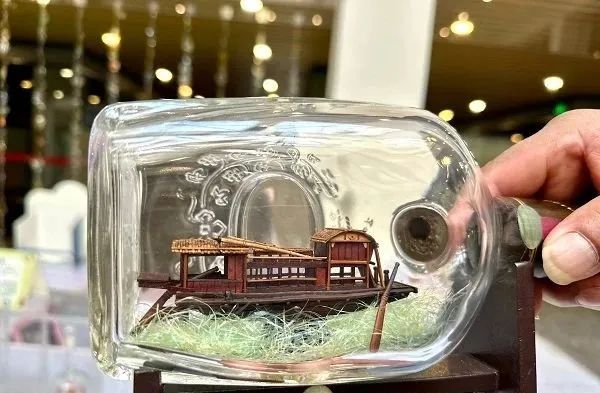 1128_132040_851.jpg 1128_132040_851.jpg