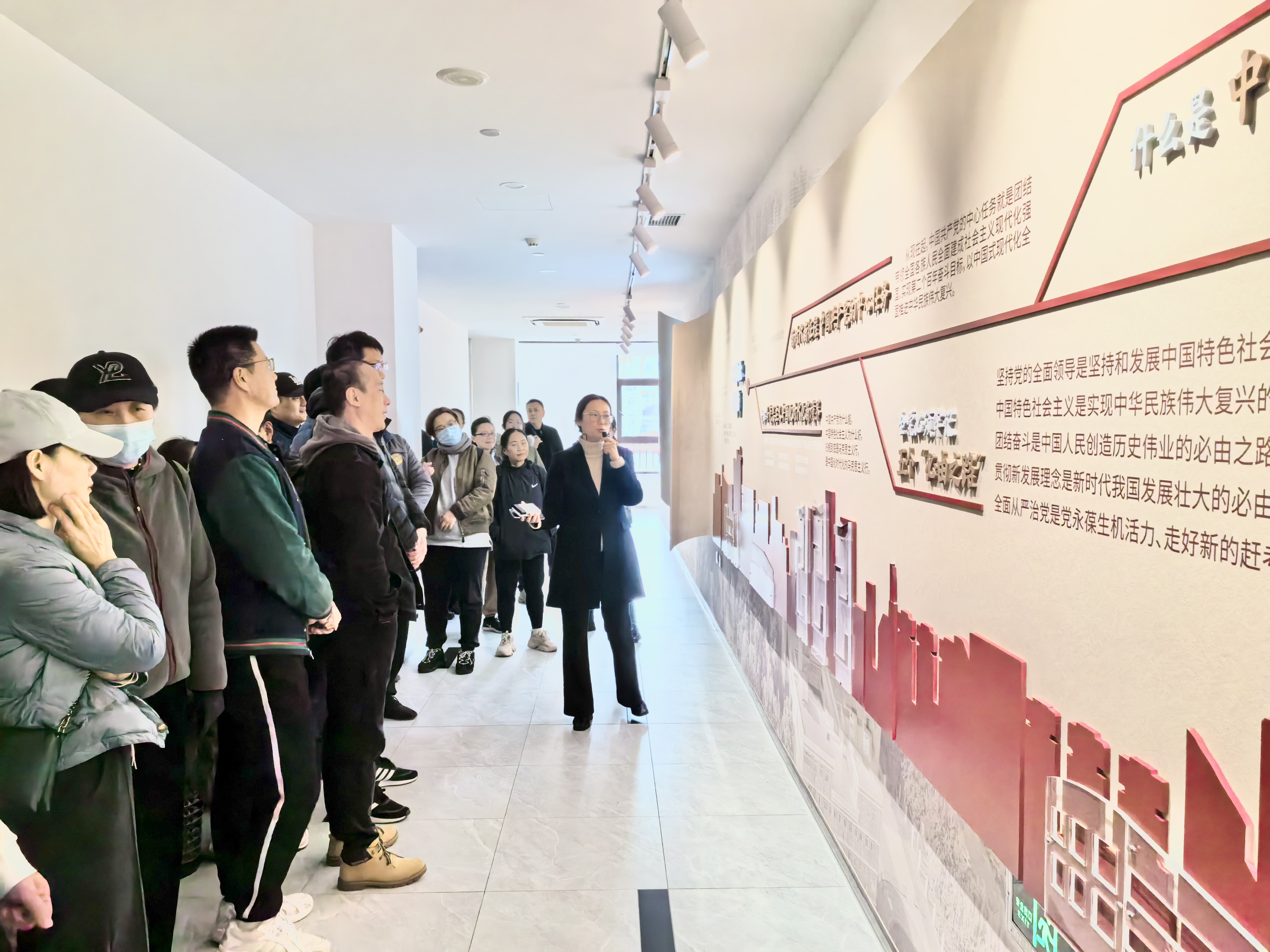 1208_125600_474.jpg 1208_125600_474.jpg