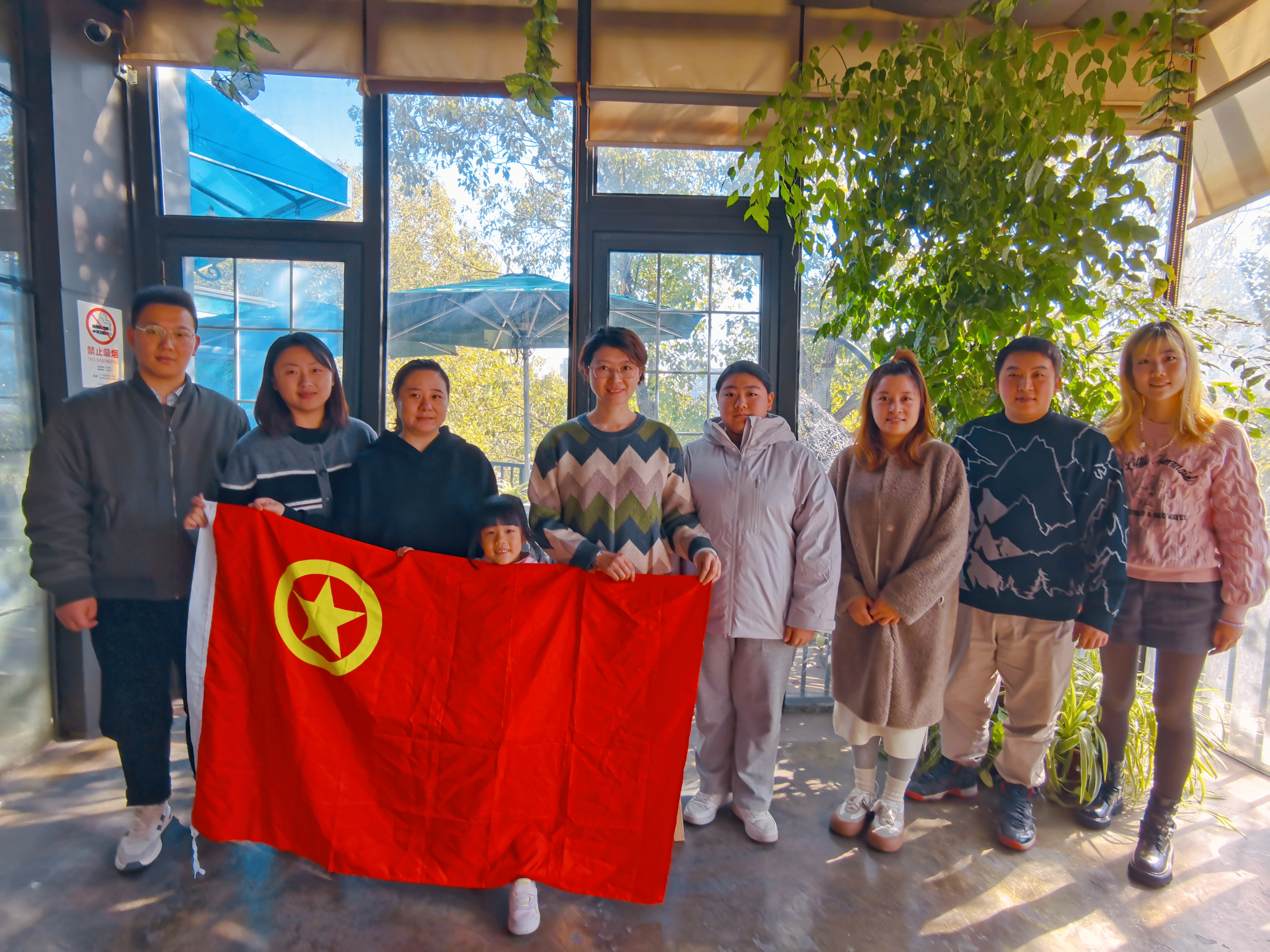 1214_141918_932.jpg 1214_141918_932.jpg