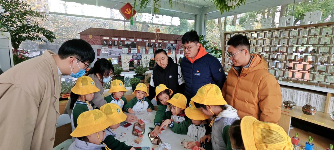 1214_144524_530.png 1214_144524_530.png