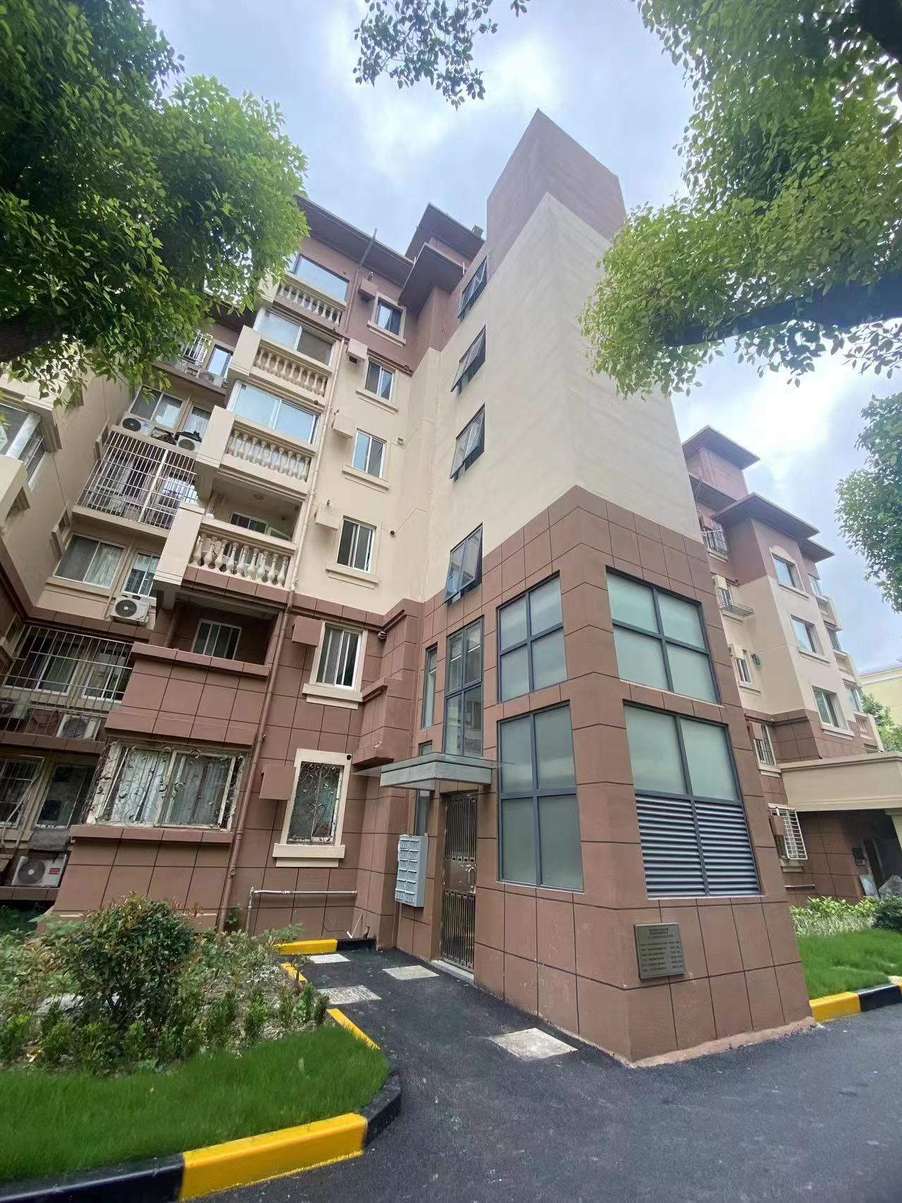 1226_133445_556.jpg 1226_133445_556.jpg