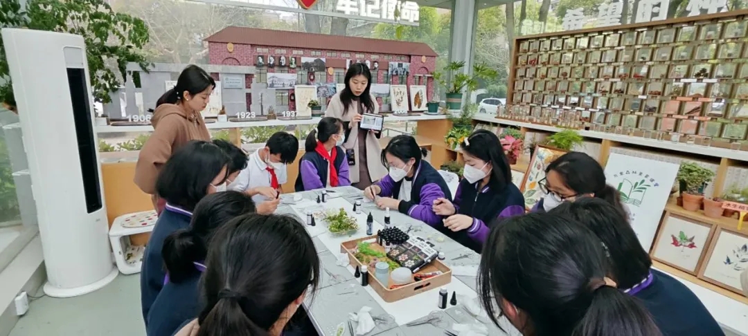 0510_125029_522.jpg 0510_125029_522.jpg