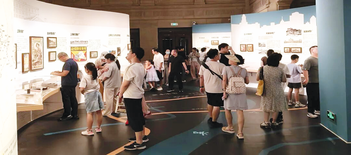 周岁的“普陀文旅推荐官”茂茂，为游客带来畅游全新导览体验 普陀文旅首部AI宣传片《嗨在普陀》上线