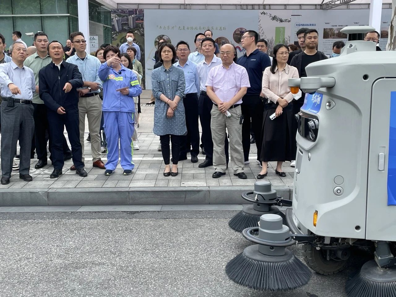 0824_095510_715.jpg 0824_095510_715.jpg