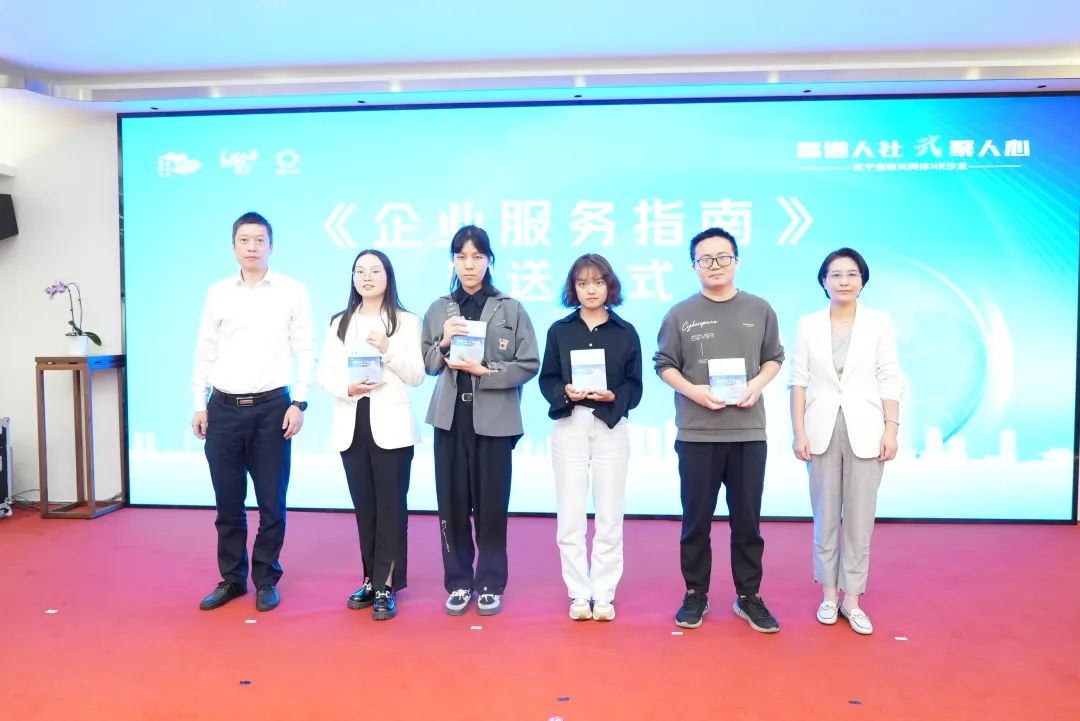 1030_095722_103.jpg 1030_095722_103.jpg