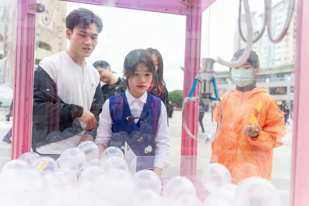 1127_085409_828.jpg 1127_085409_828.jpg