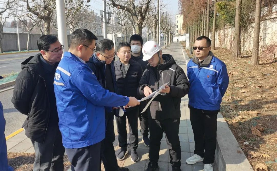 0204_085918_422.jpg 0204_085918_422.jpg