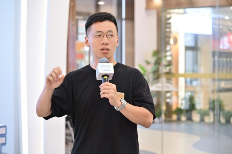 0703_151644_388.jpg 0703_151644_388.jpg