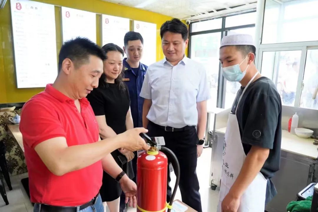 0626_090616_909.jpg 0626_090616_909.jpg