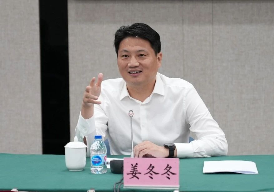 0824_093336_106.jpg 0824_093336_106.jpg