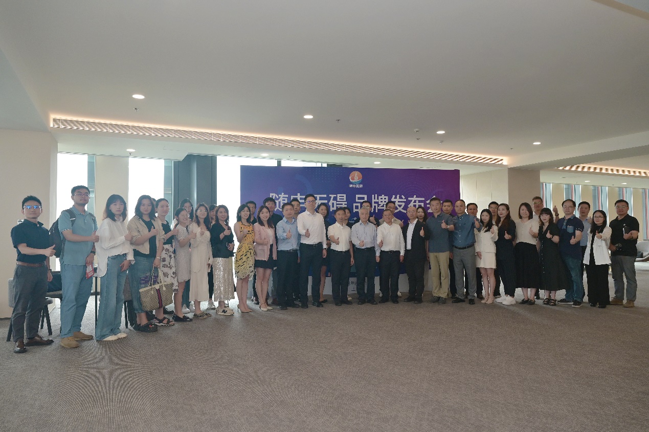 0901_162255_370.jpg 0901_162255_370.jpg